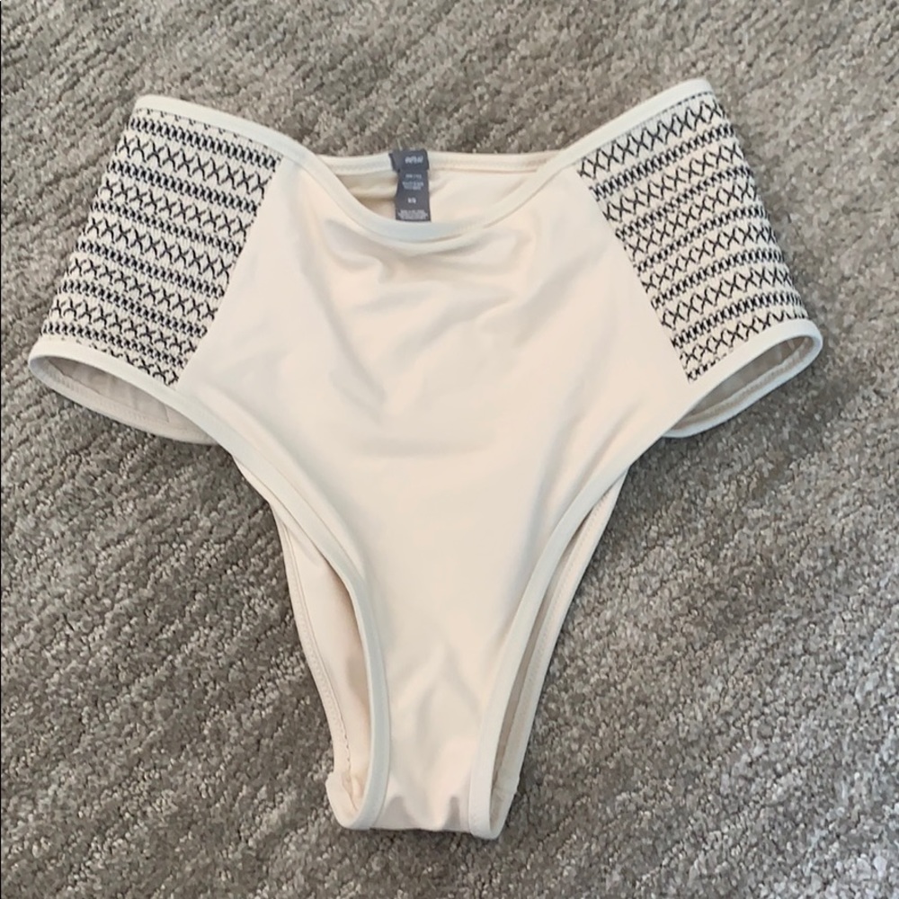 High wasted swimsuit bottoms NEVER WORN